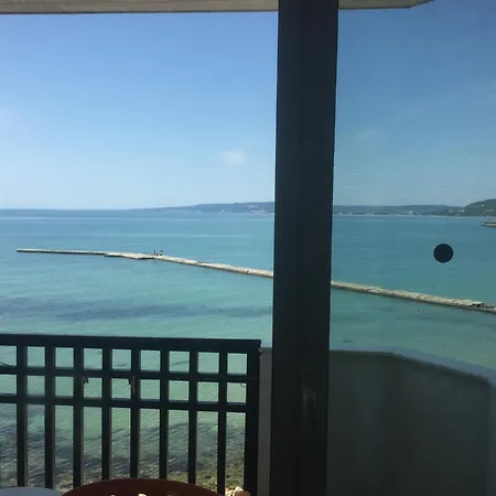 Oasis - Access 3* Balcsik