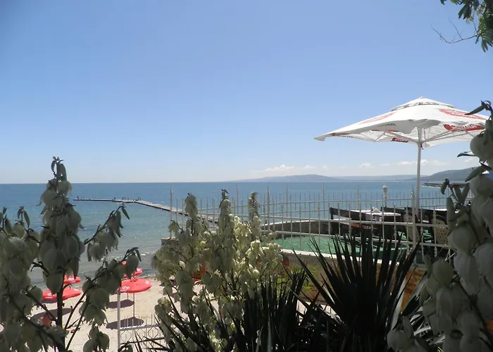 Oasis - Access Szálloda 3*