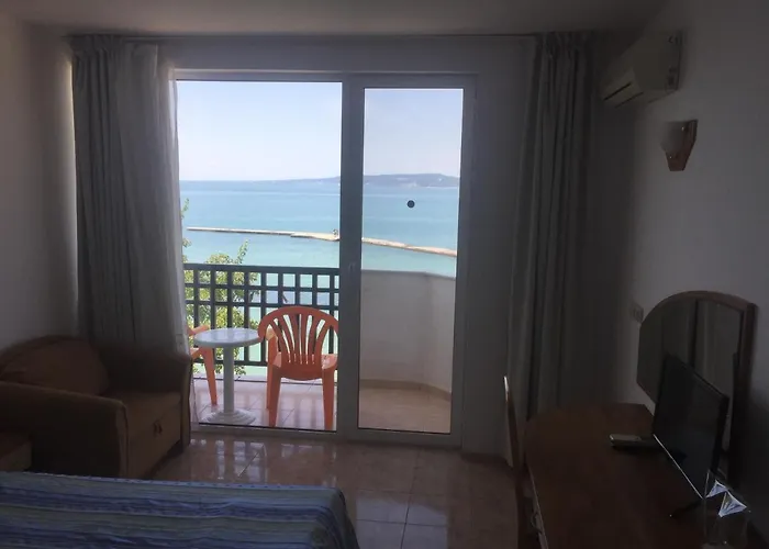 Oasis - Access Hotel Balčik