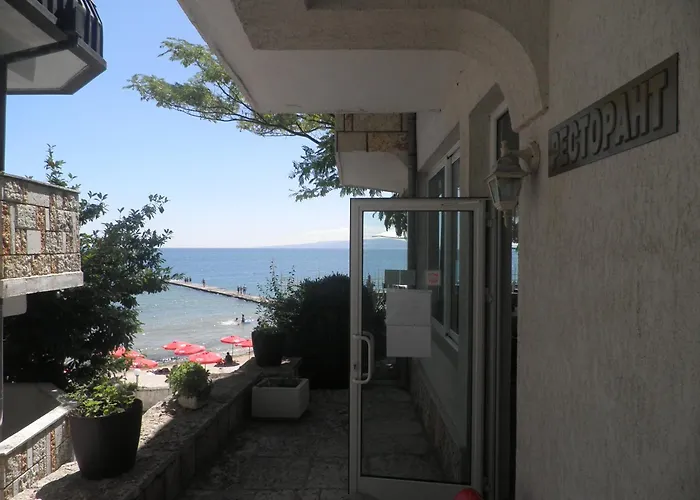 Oasis - Access Hotel Balčik